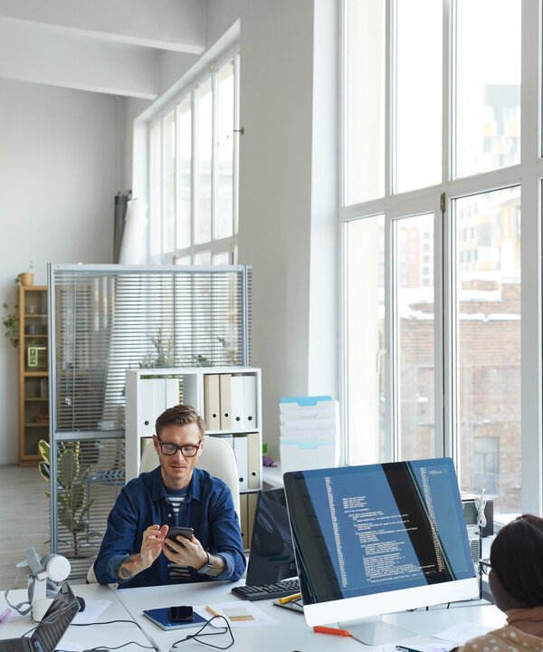 IT-Projektarbeit am Computer – Umschulung Informatik mit IHK-Abschluss