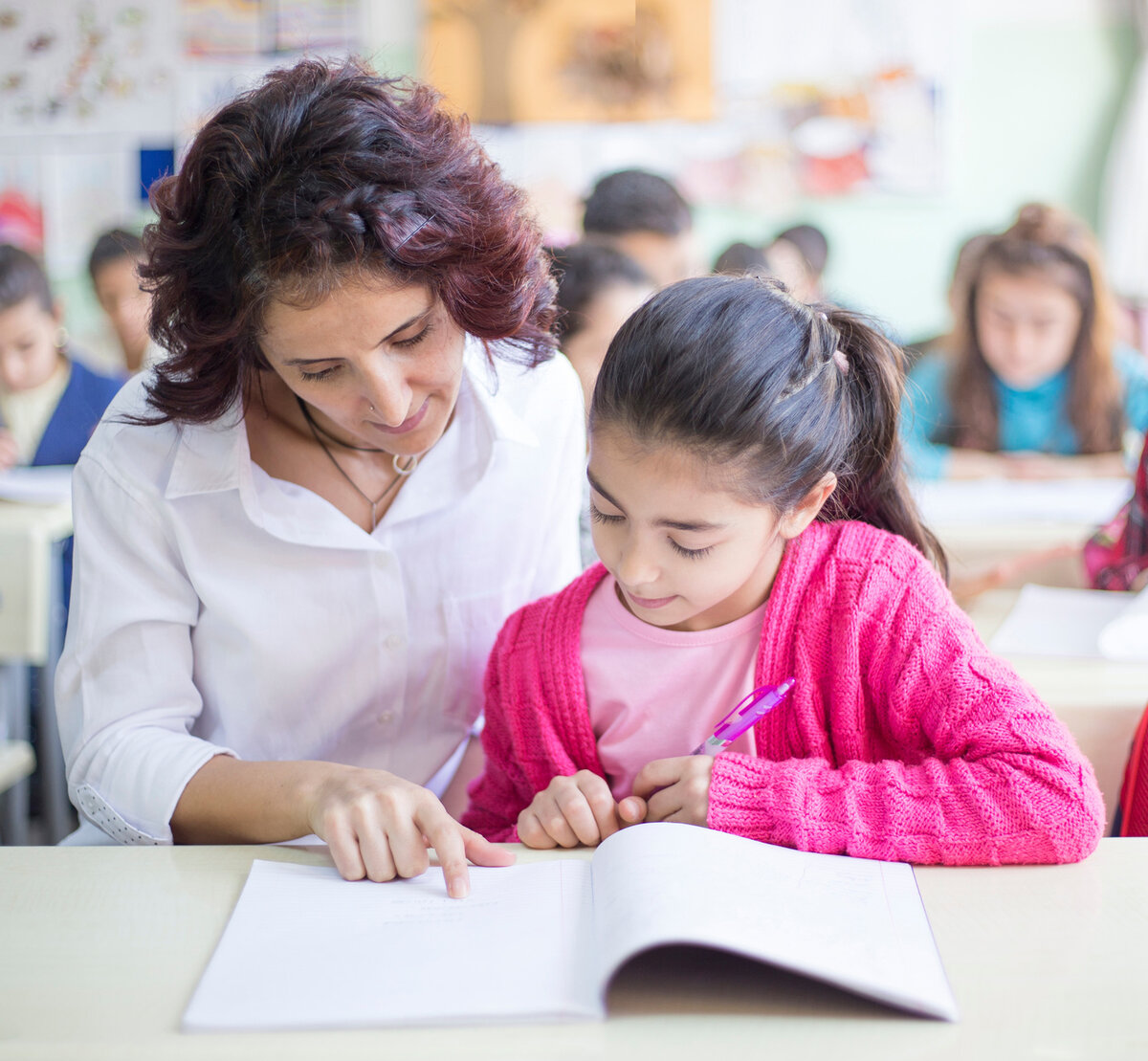 Qualifiziere dich als pädagogische/r Schul- und Kitabegleiter/in (IHK) – mit virtuellem Präsenzunterricht, intensiven Praxisphasen und IHK-Zertifikat. Schul- & Kitabegleiter/in (IHK) Weiterbildung | Grone Online Akademie