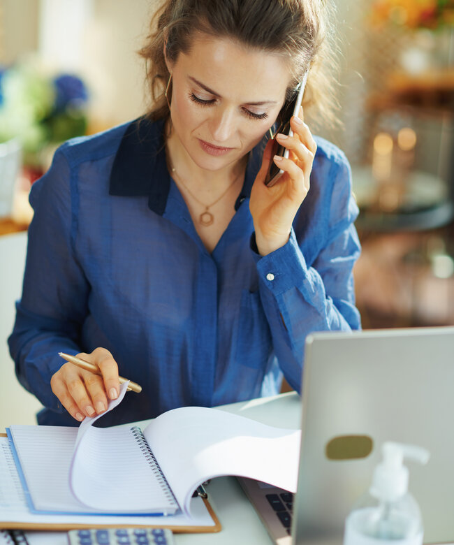 Kauffrau im Gesundheitswesen in der Verwaltung