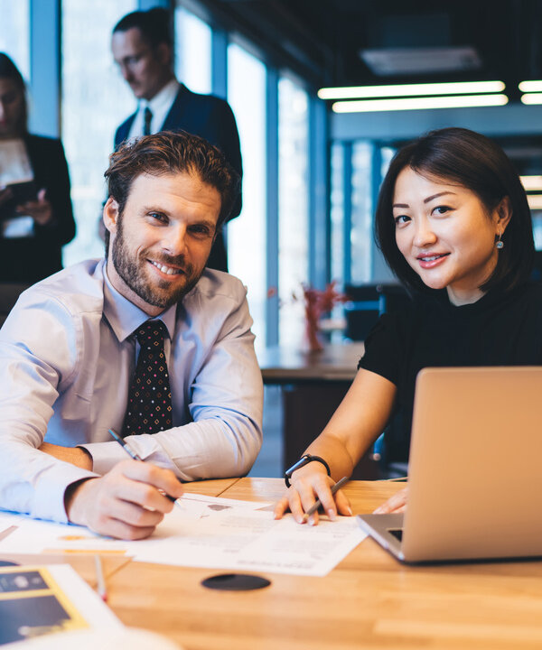 Weiterbildung Wirtschaft und Verwaltung – Teamarbeit im Büro